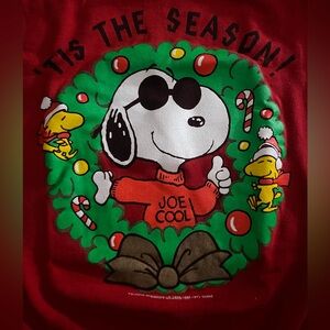 Vintage Christmas snoopy sweatshirt